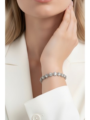 Eva Takı Store Çiçek Model Elmas Görünümlü Silver Renk Bileklik