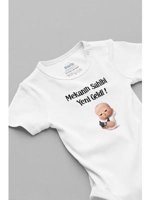 Overoz Patron Bebek Mekanın Sahibi Yeni Geldi Baskılı Kısa Kollu Beyaz Body Zıbın 5128