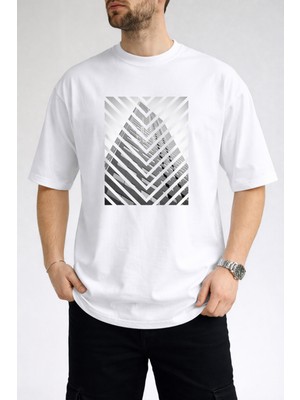 Caddekombin Erkek V-Şekilli Şerit ve Bina Görseli Baskılı Bisiklet Yaka Beyaz T-Shirt