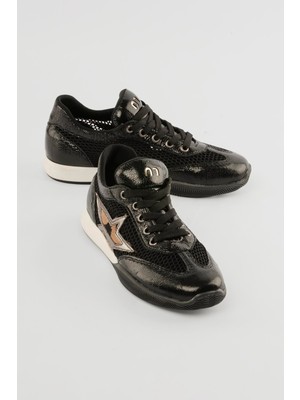 Mubiano Kadın Sneaker Fileli Rugan Detaylı Leopar Yıldızlı Spor Ayakkabı Ilya Siyah