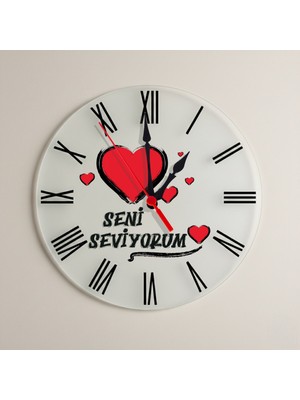 Zerya Seni Seviyorum Yazılı Kalpli Roma Rakamlı Duvar Saati