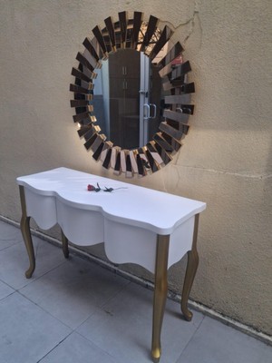 Bengi Ankara Mobilya Dresuar-Çalışma Masa 90586 St Bombe Model Güneş Ayna Kayın Aslan Ayak Beyaz Lake