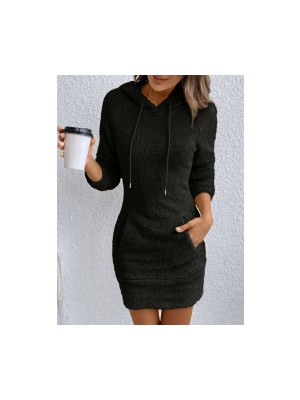 Kadın Uzun Kollu Kapşonlu Cepli Mini Peluş Elbise