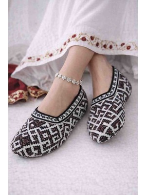 Anuk Grup Türkmen Gelin Patiği | Otantik Desenli Kadın Yün Ev Patiği | Kışlık Çeyizlik Hediyelik