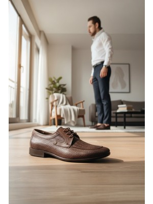 Enoch Kahve Hakiki Deri El Işçiliği Görünümlü Dokulu Bağcıklı Klasik Ayakkabı