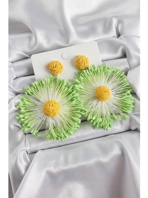 Efe Avm Yeşil Püsküllü Papatya Figürlü Hasır Örgü Model Gold Renk Kadın Küpe - Lisinya