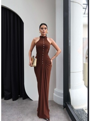 Esra Helvacı Yan Büzgü Düğme Detaylı Uzun Elbise