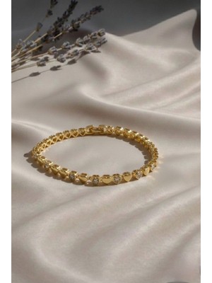 Nora Vıp 14 K Minimal Taşlı Kalp Formlu Bileklik Gold