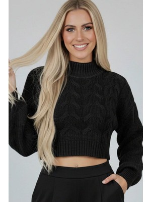 Millionaire Kadın Siyah Kalın Saç Örgü Yarım Balıkçı Yaka Crop Triko Kazak