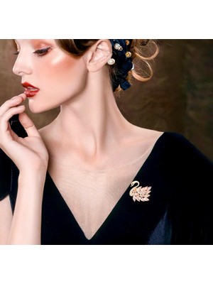 Rachel Silver Pembe Zirkon Taşlı Altın Renk Kuğu Broş