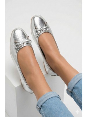 Hana Trend Fiyonklu Kadın Babet