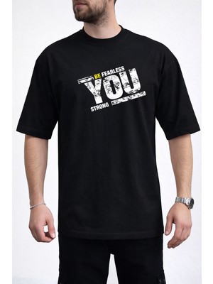 Caddekombin Erkek Fearless ve Strong Tasarımlı Eskitme Baskı Bisiklet Yaka Siyah T-Shirt