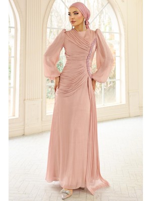 Olcay İnci ve Pilise Detaylı Yoryo İpek Tesettür Abiye Elbise PUDRA 1249