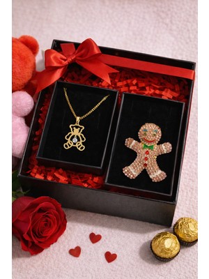 Pulinin Dükkanı Sevgililer Günü Özel Hediye Kutusu – Ayıcıklı Kolye ve Sevimli Kurabiye Broş Takı Seti
