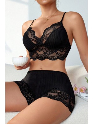 İlkyaz Fashion Ieg™ Kadın Siyah Kaşkorse ve Dantel Detaylı Şortlu Gecelik Takım