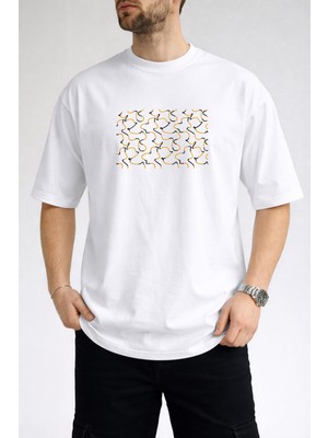 Caddekombin Erkek Soyut Çizgisel Tasarımlı Bisiklet Yaka Beyaz T-Shirt