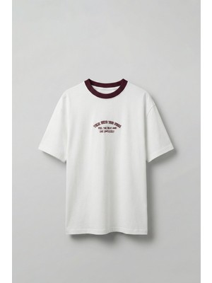 Abluka Online Erkek Oversize Minimal Nakış Detaylı Basic T-Shirt Beyaz / Mürdüm