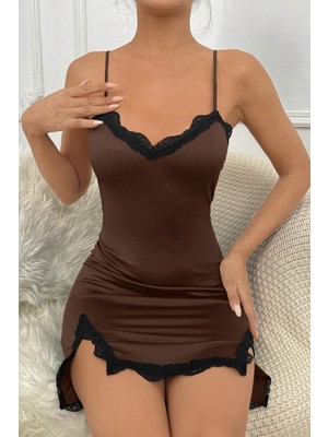 İlkyaz Fashion Ieg™ Kadın Kahverengi Göğsü ve Bacakları Dantelli Yırtmaçlı Şık Gecelik