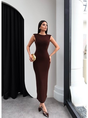 Esra Helvacı Sıfır Kol Sırt Kolyeli Elbise