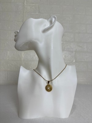 Belirtilmemiş Kalp Detaylı Altın Renk Kadın Kolye – Şık & Zarif