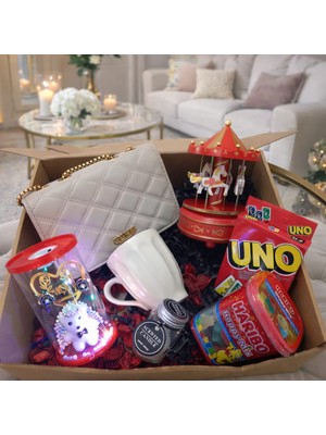 OEM Sevgililer Gününe Özel Çanta Ayıcıklı Fanus ve Atlı Karınca Temalı Konsept Premium Hediye Kutusu