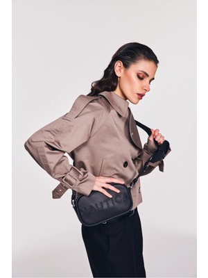 Nautica Kadın Çapraz Postacı Çantası Siyah CN7596T – Günlük Şık Tasarım, Hafif ve Kullanışlı