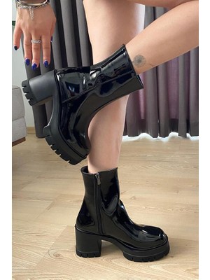 Difolia Kadın Pita Siyah Rugan ( 8 cm ) Platfom Topuklu Fermuarlı Bot