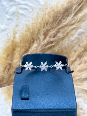 Livora Jewelry 925 Ayar Gümüş 3’lü Lotus Çiçeği Zirkon Taşlı Kadın Bileklik – Özel Seri