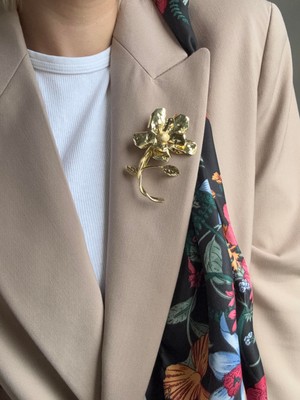 Alice İsstanbul Marka Çiçek Broş