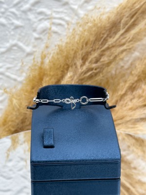 Livora Jewelry 925 Ayar Gümüş Fiyonk Figürlü Spor Kadın Bileklik – Zarif, Şık ve Günlük Kullanıma Uygun