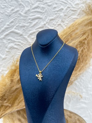 Livora Jewelry 925 Ayar Gümüş Gold Renk Lotus ve Kelebek Figürlü Kadın Kolye