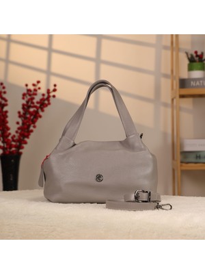 Aksesuarlia Gri Renk Soft Stil ve Omuz Askılı Deri Çanta - 40324 , Omuz Çantası , Orijinal Deri , Bayan Çanta