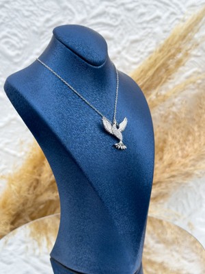 Livora Jewelry 925 Ayar Gümüş Zümrüdüanka Kuşu Figürlü Taşlı Kadın Kolye – Özel Tasarım, Anlamlı, Zarif ve Işıltılı Hediyelik