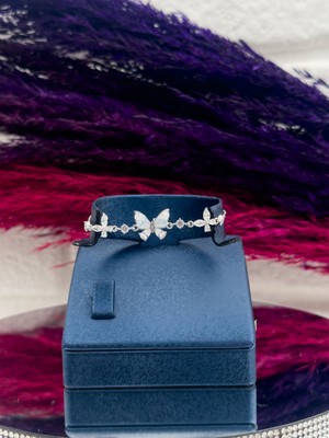 Livora Jewelry 925 Ayar Gümüş Mineli Kelebek Desenli Popüler Kadın Bileklik