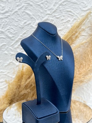 Livora Jewelry 925 Ayar Gümüş Kelebek Modeli Taşlı Kolye Küpe 2’li Kadın Seti