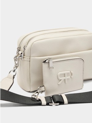 Parfois Kadın Çapraz Askılı ve Charm'lı Çanta