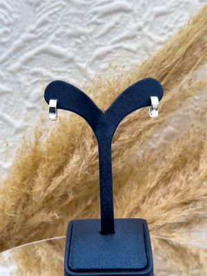 Livora Jewelry 925 Ayar Gümüş Taşsız Spor Halka Küpe – Minimal, Modern ve Trend Kadın Küpe