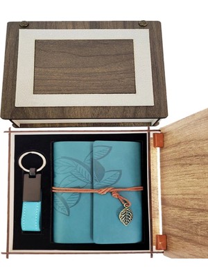 Kaia Life Özel Ahşap Kutulu Mavi Deri Defter ve Anahtarlık Seti