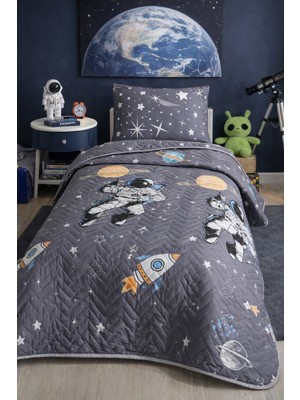 Lila Moon Astronot Desenli Tek Kişilik Kapitone Pike Yatak Örtüsü Takımı (Pike+Yastık Kılıfı)