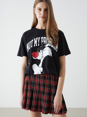 Lc Waikiki Yeni Sezon Bisiklet Yaka Sylvester Baskılı Kadın Tişört