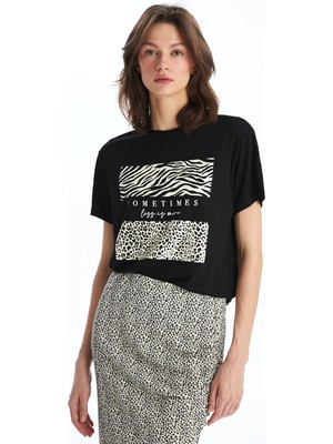 Lc Waikiki Yeni Sezon Bisiklet Yaka Baskılı Kısa Kollu Kadın Tişört