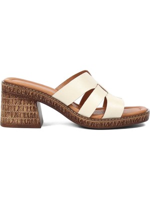 Celal Gültekin Kadın Bej Kalın Topuklu Deri Terlik