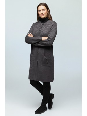 Ece Giyim Kadın Önü Düğmeli Cepli Yanlardan Yırtmaçsız Merserize Hırka