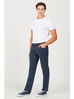 Wrangler Regular Fit Normal Kesim Normal Bel Lacivert Esnek Pantolon