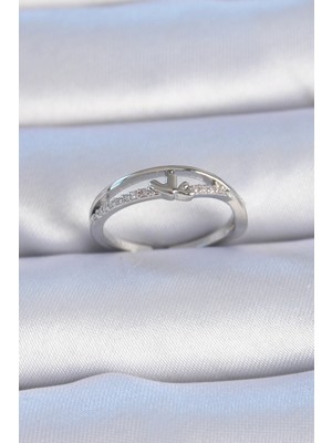 Shoplet Buğz Pirinç Gümüş Renk Zirkon Taşlı Kalp Model Kadın Yüzük