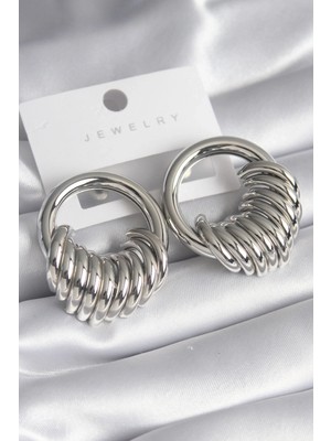 Shoplet Buğz Pirinç Gümüş Renk Halka Sarmal Model Kadın Küpe