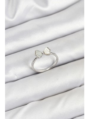 Shoplet Buğz Pirinç Gümüş Renk Fiyonk Model Kadın Yüzük