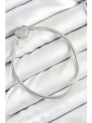 Shoplet Buğz Pirinç Charm Zirkon Taşlı Kalp Model Gümüş Renk Kadın Bileklik