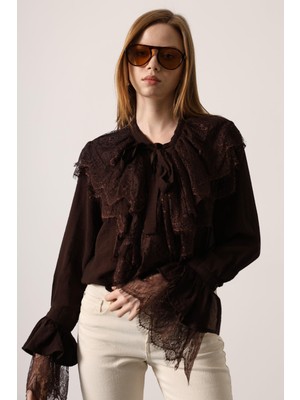 Ckm Moda Elise Romantik Dantel Detaylı Bluz Kahve