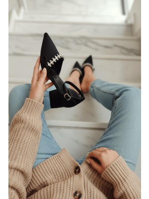 Divolya Dunka Siyah Saten Taşlı Fiyonklu (4 cm Topuklu ) Sivri Burun Topuklu Ayakkabı